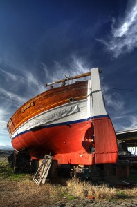 Un leudo fermo in spiaggia a Sestri Levante. Con la loro vela queste piccole navi potevano attraversare il Tirreno 