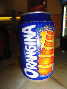 Che caldo! In Francia va molto Orangina