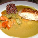Salmone, verdure e riso rosso della Camargue