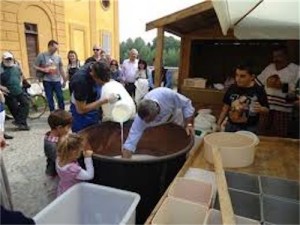 Morimondo: Festa del Latte con formaggi e prodotti tipici